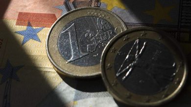 Фото - Курс евро на Мосбирже опустился ниже 59 рублей впервые с 19 августа